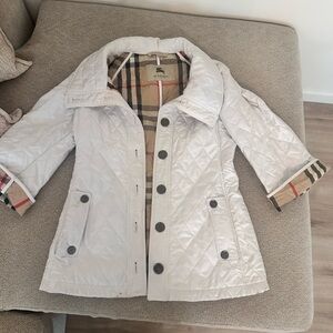 Burberry White Jacket with Classic Plaid Lining